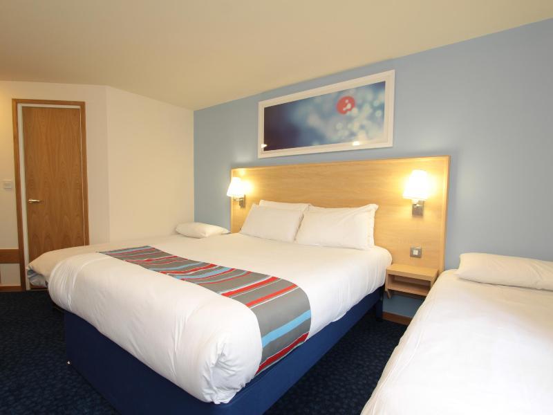 Travelodge Sheffield Central Экстерьер фото